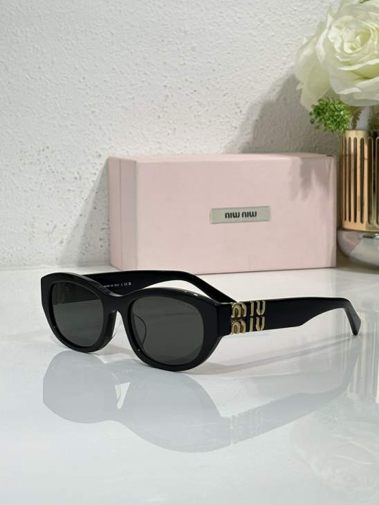 Picture of Miu Miu Sunglasses _SKUfw79760829fw